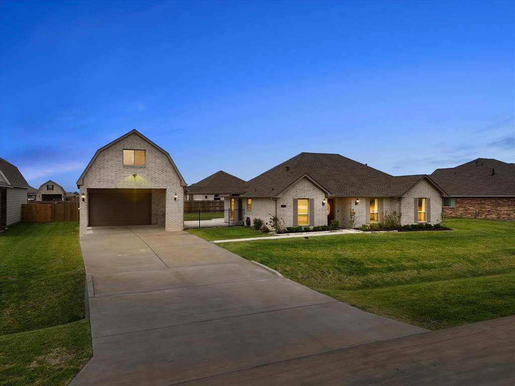 Dickinson, TX 77539,2114 Yarnell RD
