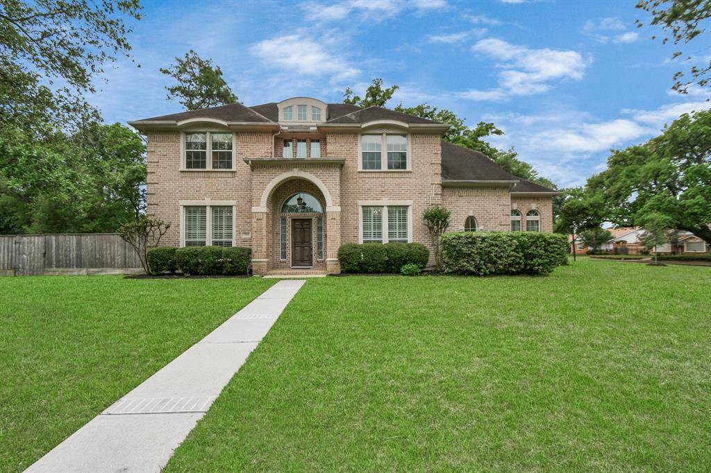 Houston, TX 77063,7533 Briar Rose DR