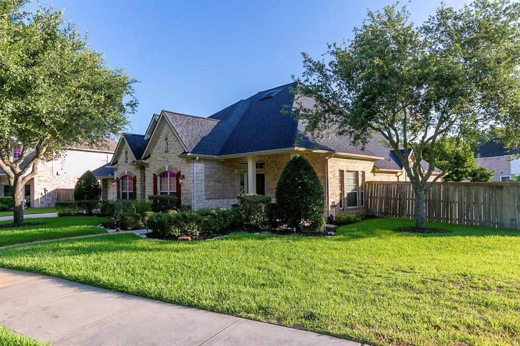 Sugar Land, TX 77479,5118 Riverstone Crossing DR