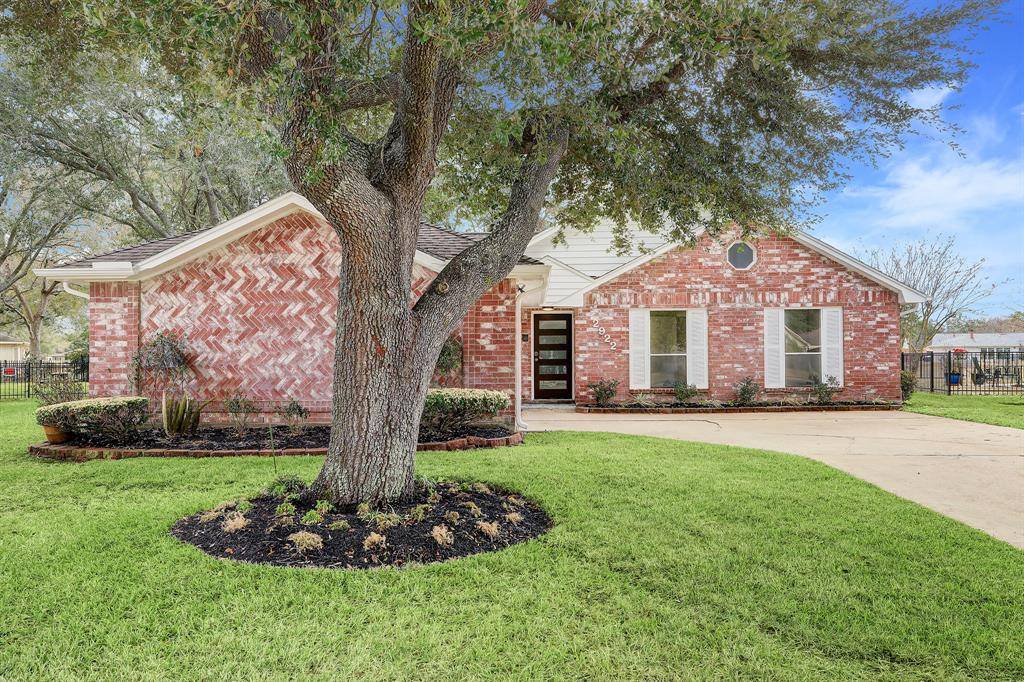 Pearland, TX 77584,2922 Poplar Creek LN