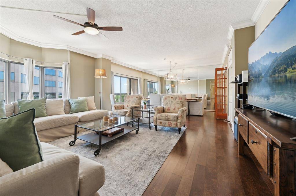 Houston, TX 77057,661 Bering DR #703