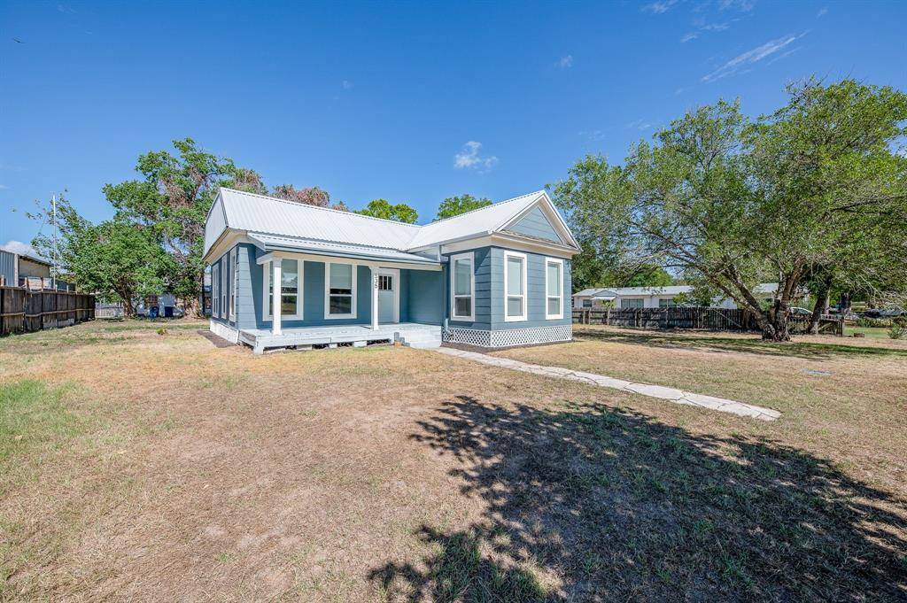 Hempstead, TX 77445,535 12th ST