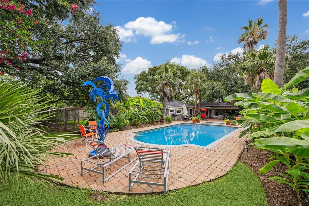 Houston, TX 77074,9006 Bonhomme RD