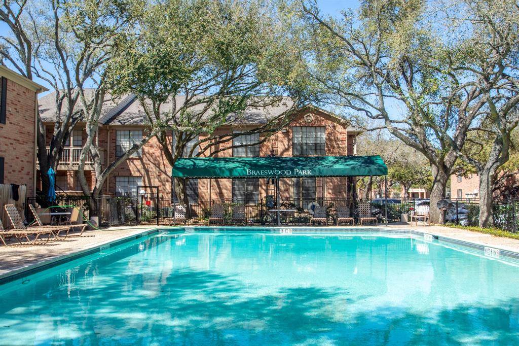 Houston, TX 77030,2255 Braeswood Park DR #151