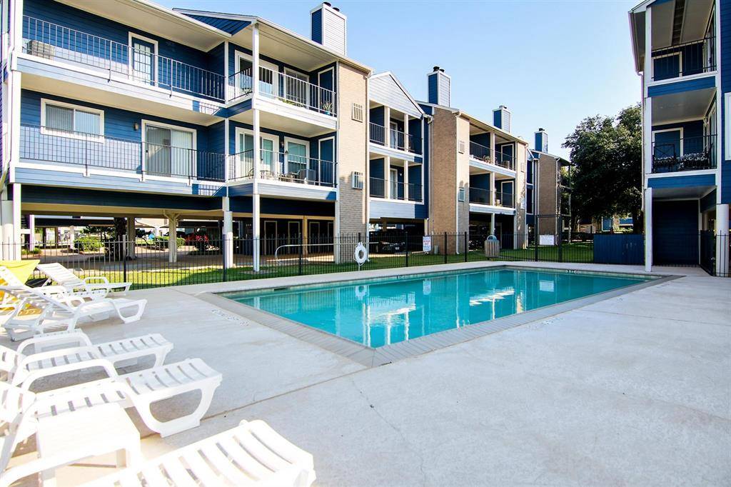 Webster, TX 77058,18519 Egret Bay BLVD #1704