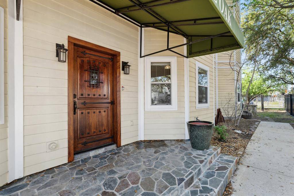 Houston, TX 77007,3201 White Oak DR