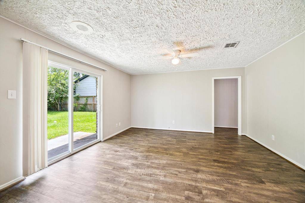 Houston, TX 77016,9002 Allwood ST