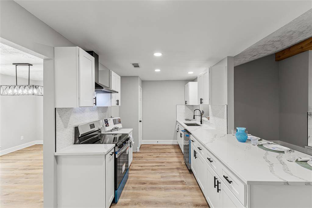 Sugar Land, TX 77498,10503 Long River DR
