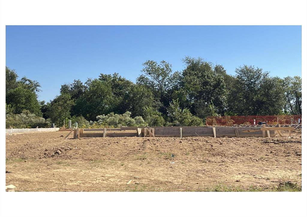 Cypress, TX 77433,19718 Holly Pierce DR