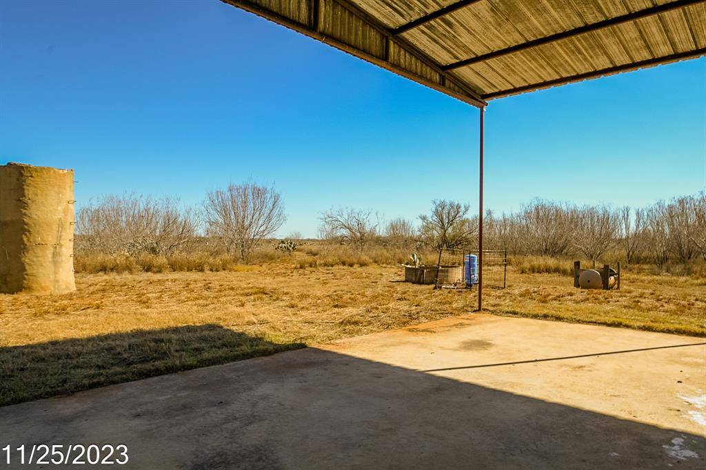 Dilley, TX 78017,000 W Highway 85