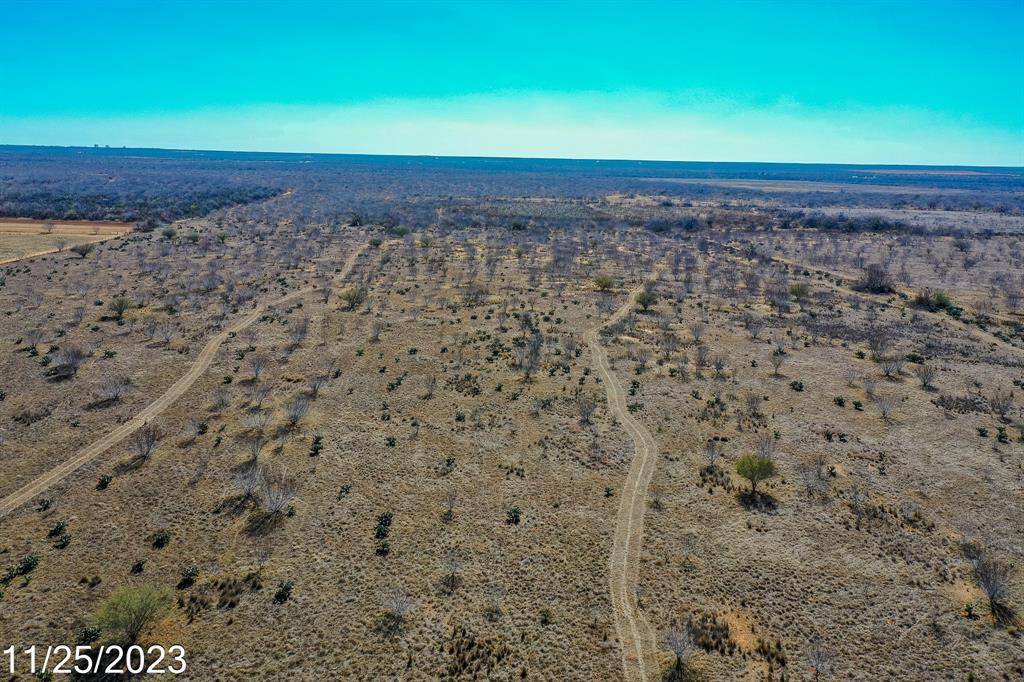 Dilley, TX 78017,000 W Highway 85