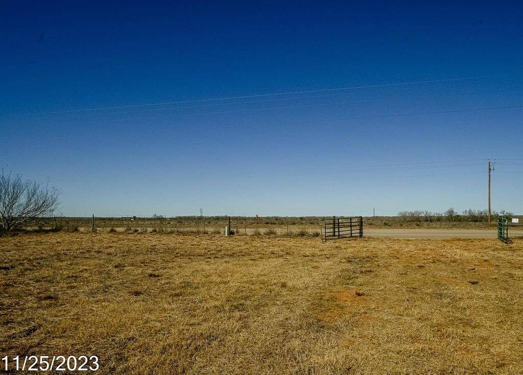 Dilley, TX 78017,000 W Highway 85