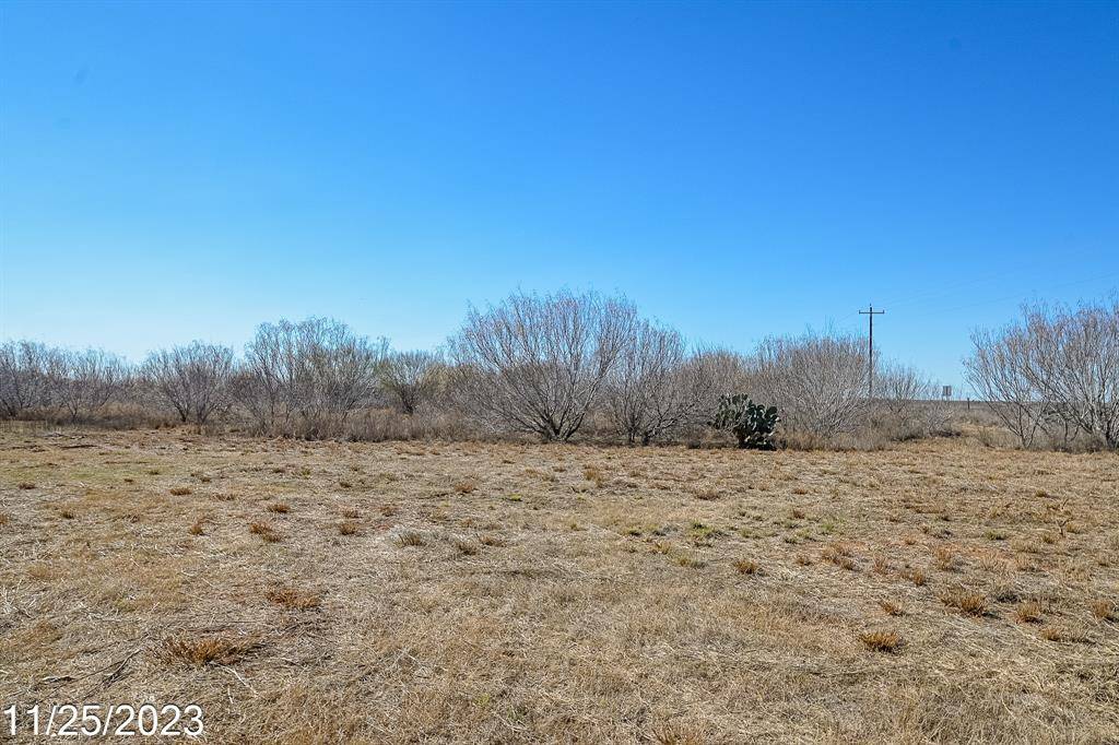 Dilley, TX 78017,000 W Highway 85