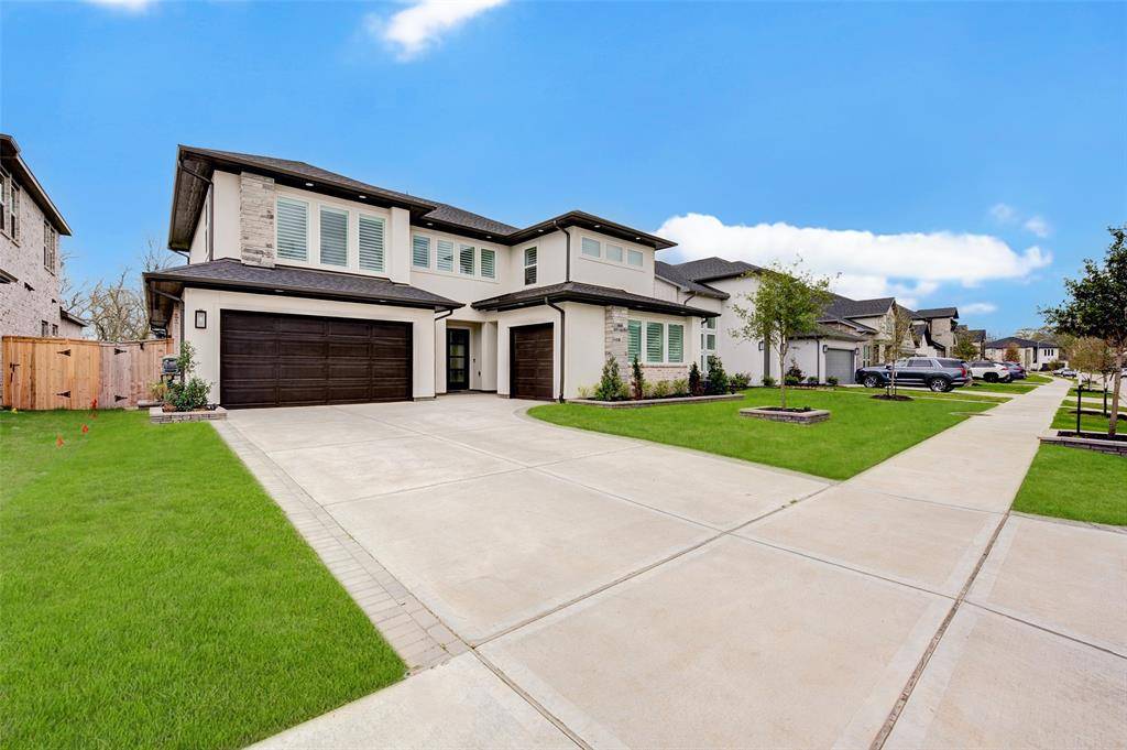Sugar Land, TX 77479,5111 Maumee River DR