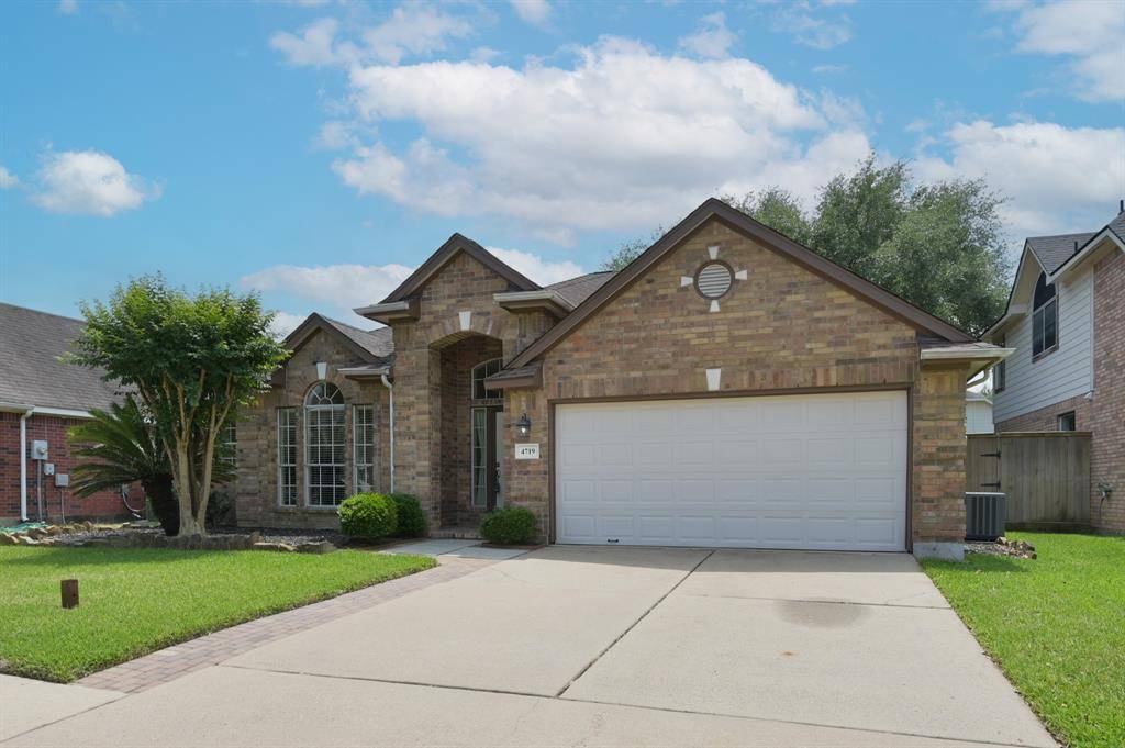 Houston, TX 77084,4719 Meadows Edge LN