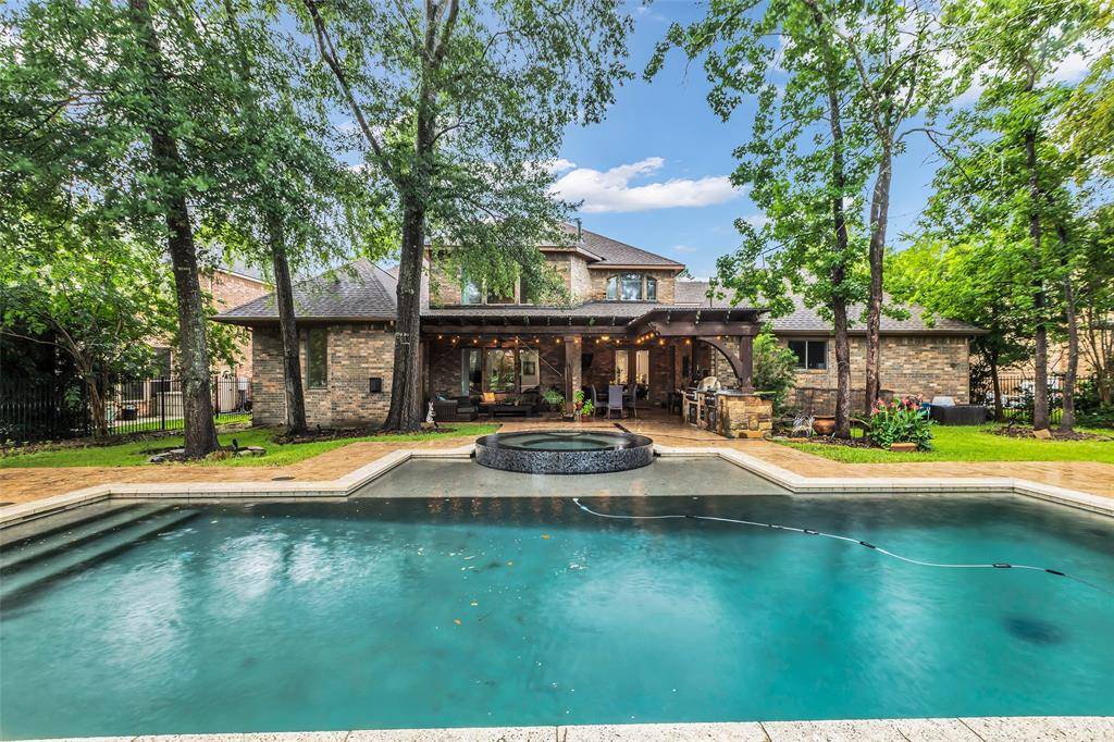 The Woodlands, TX 77382,71 Player Oaks PL