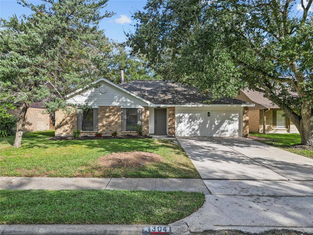 League City, TX 77573,304 Foxtail CT