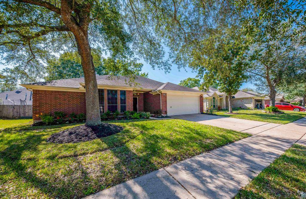 Pearland, TX 77581,1804 Oak Hollow DR W