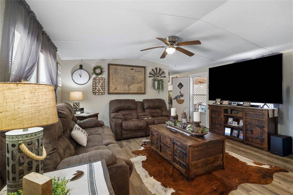Trinity, TX 75862,1216 Cardinal LN
