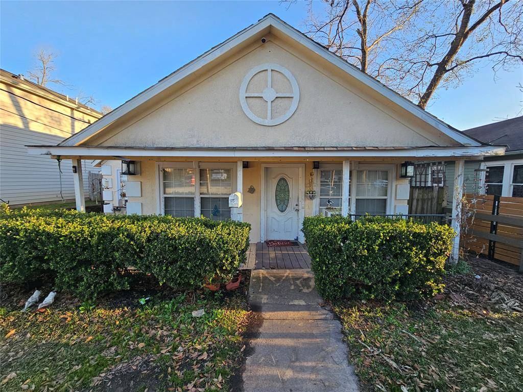 Conroe, TX 77301,915 W Lewis ST