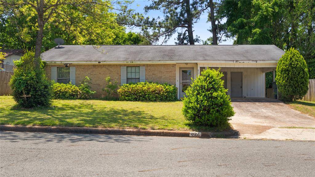 Nacogdoches, TX 75964,827 Scarlet Oak ST