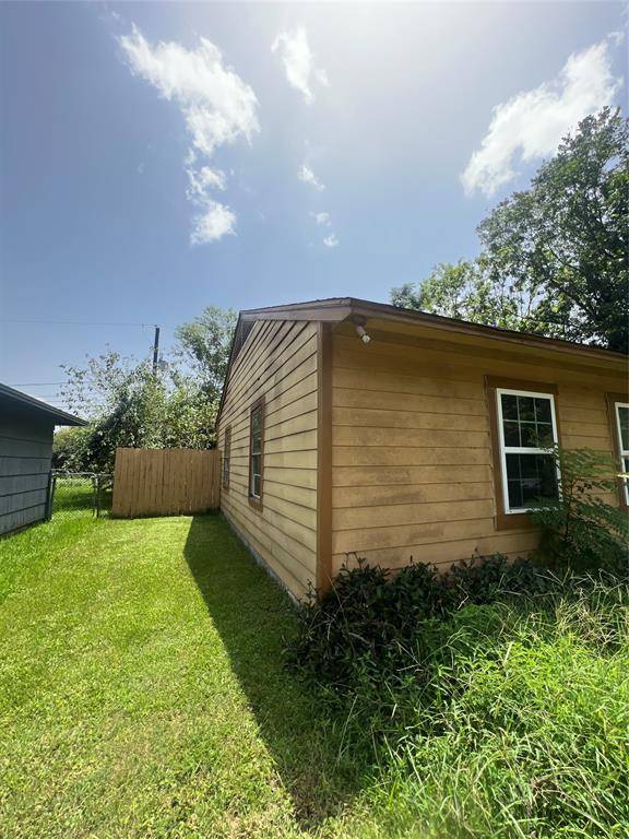 Houston, TX 77033,5946 Beldart ST