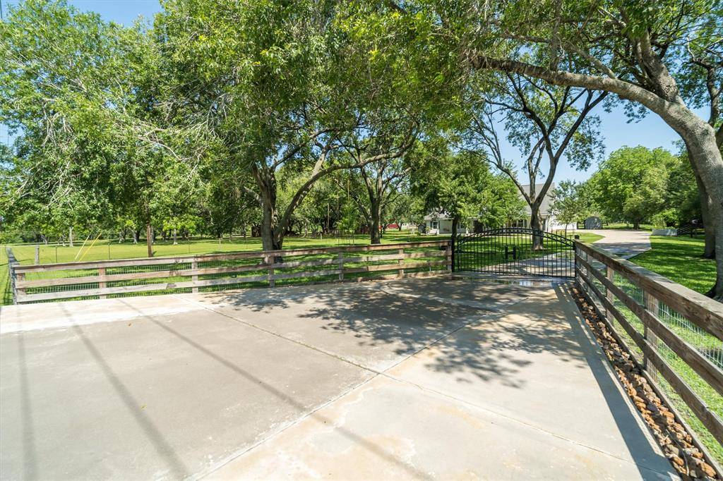 League City, TX 77573,2350 Hewitt ST