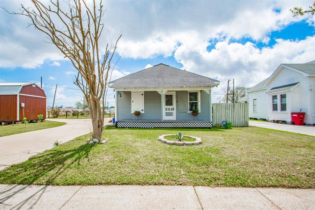 Freeport, TX 77541,711 W 2nd St