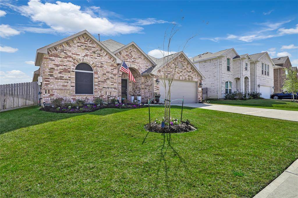 Montgomery, TX 77356,142 Dina LN