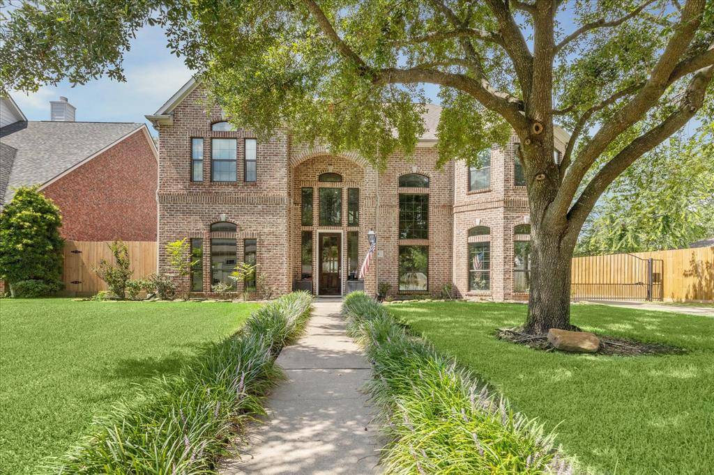 Spring Valley Village, TX 77055,2 Cardwell Court