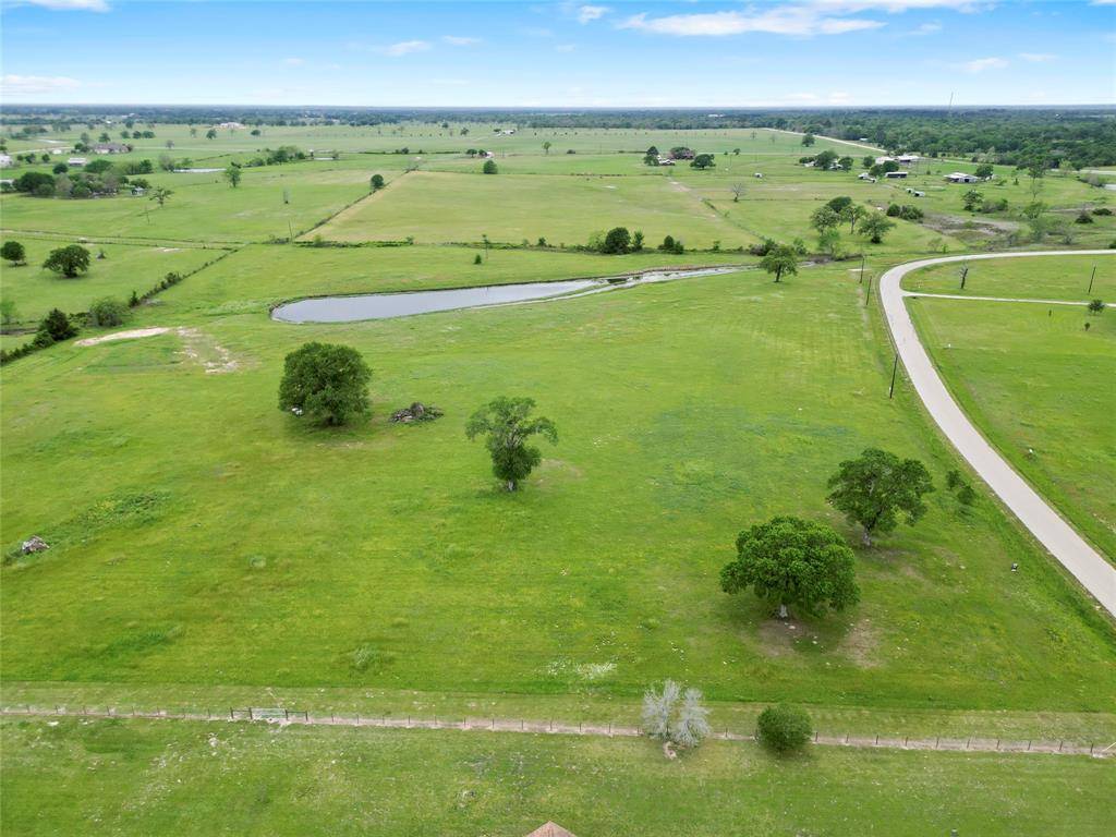 Hempstead, TX 77445,23827 Legacy LN