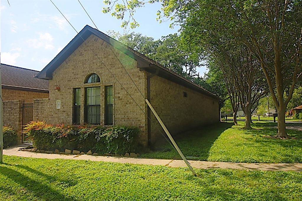 Bacliff, TX 77518,302-308 Reppert ST