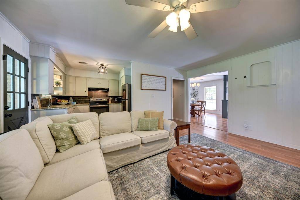 Brenham, TX 77833,2412 Airline DR