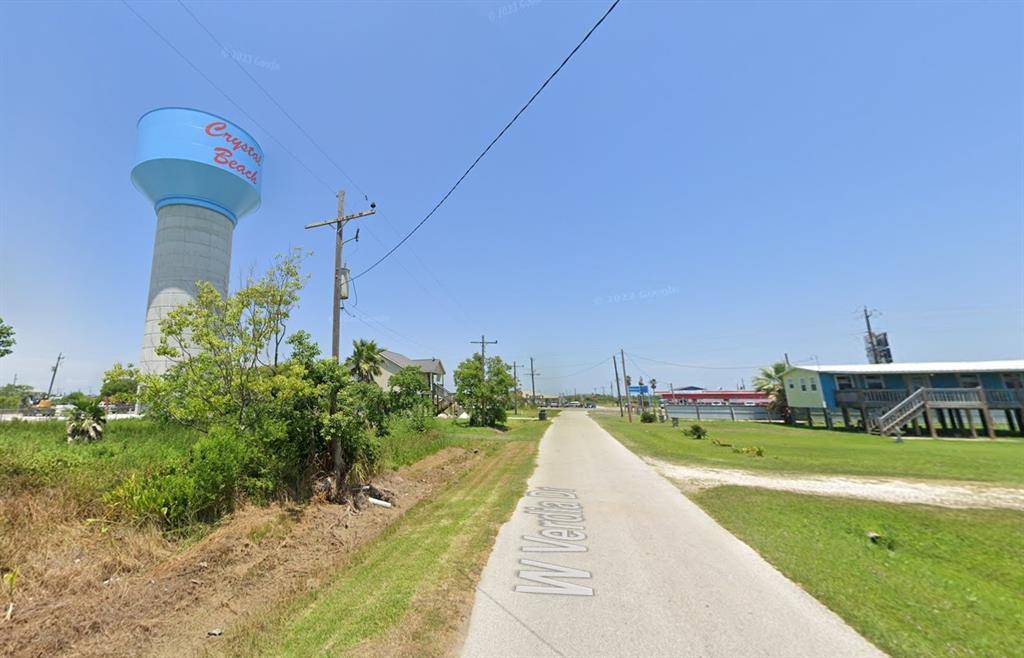 Crystal Beach, TX 77650,983 W Verdia DR