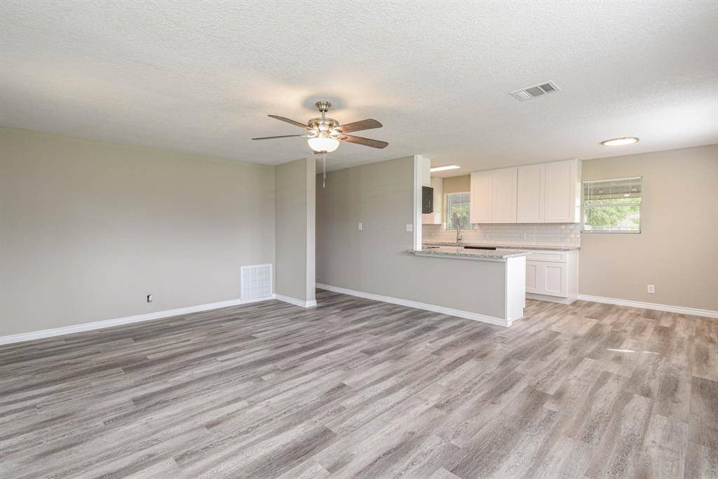 La Porte, TX 77571,801 S Idaho ST