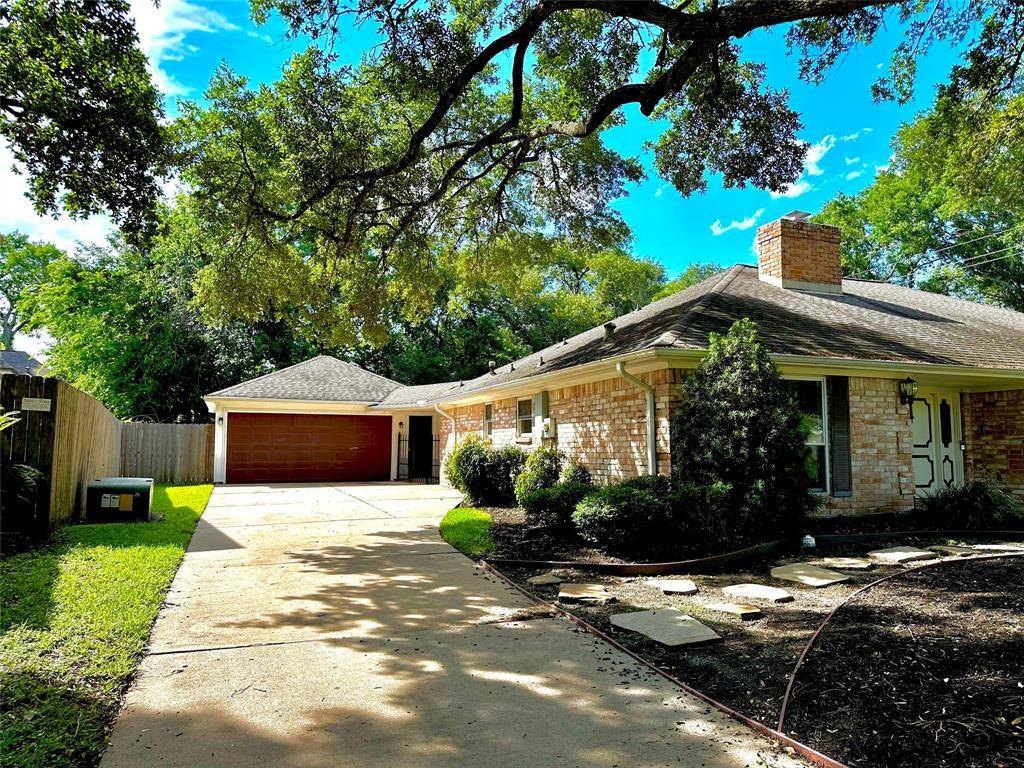 Sugar Land, TX 77478,3007 Broadmoor DR