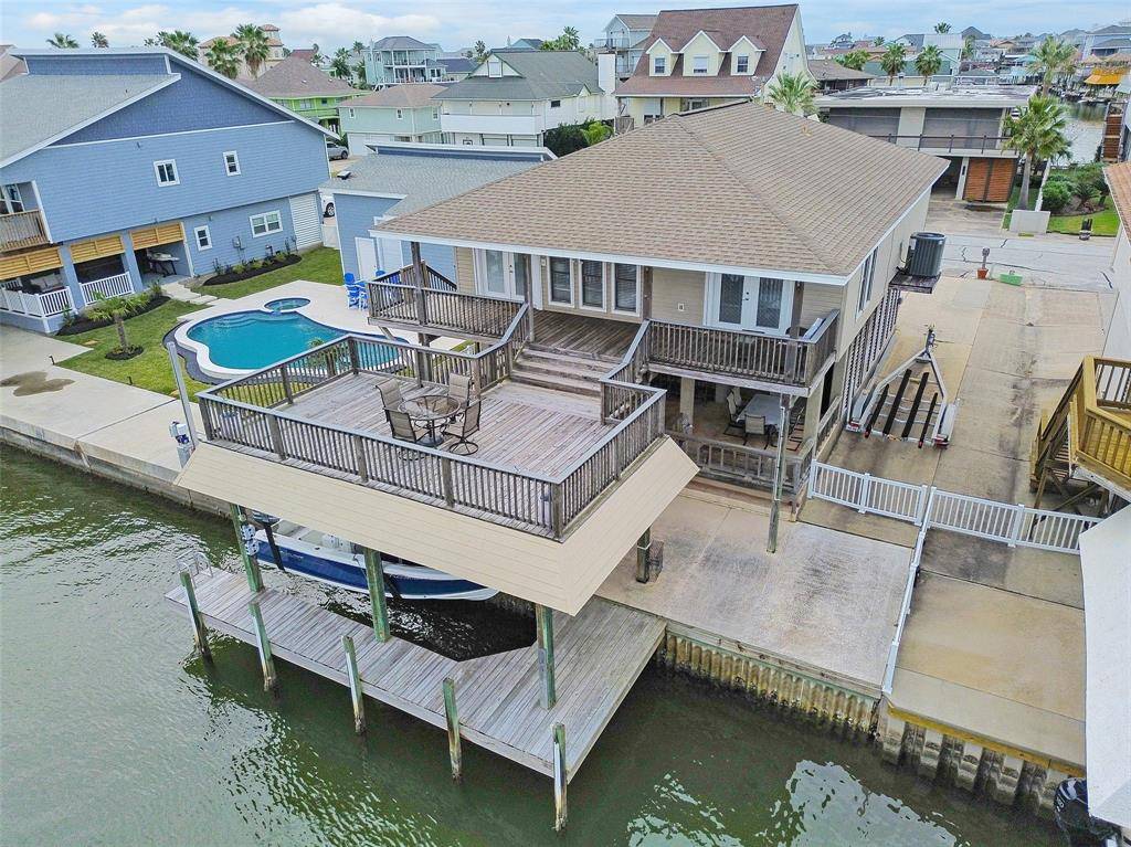Tiki Island, TX 77554,214 Bora Bora DR