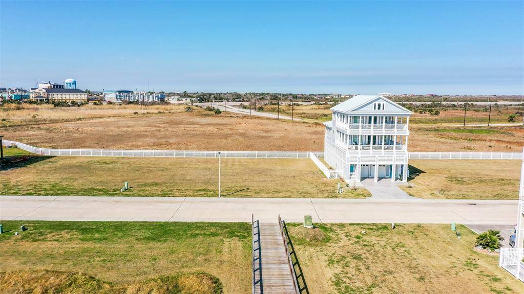 Galveston, TX 77550,24 Grand Beach BLVD