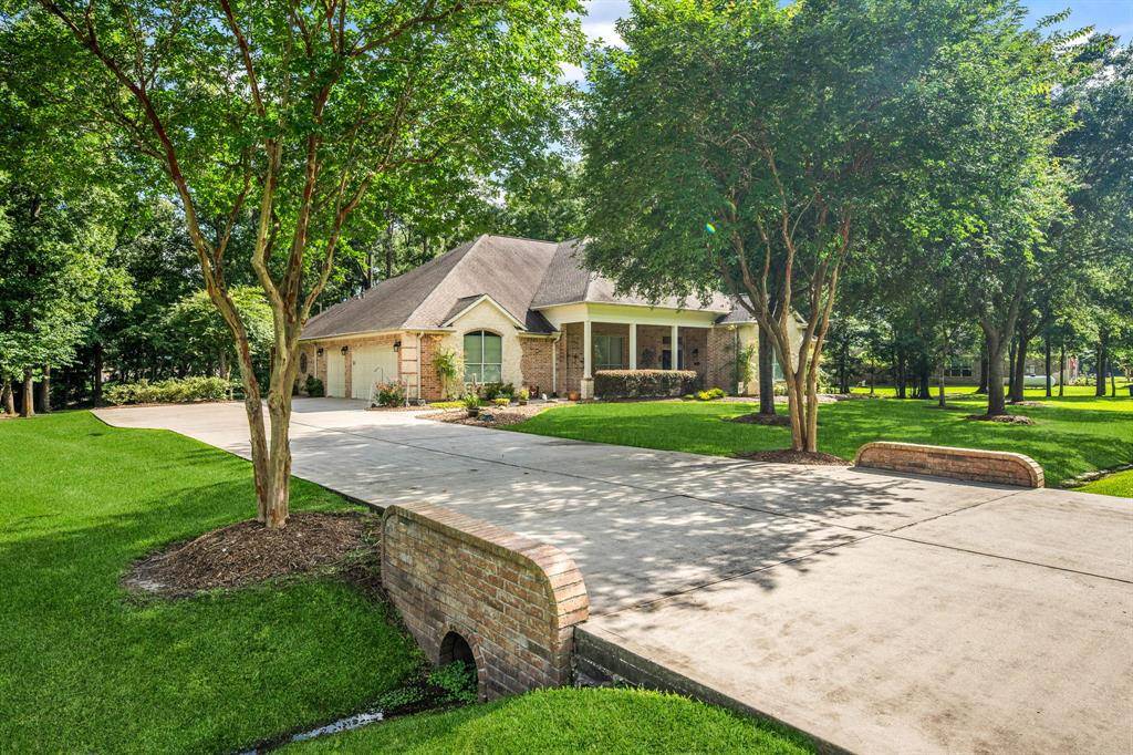 Huffman, TX 77336,1114 Commons Waterway DR