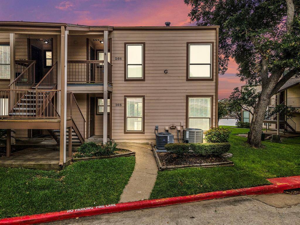 Montgomery, TX 77356,108 Lakeview TER #G