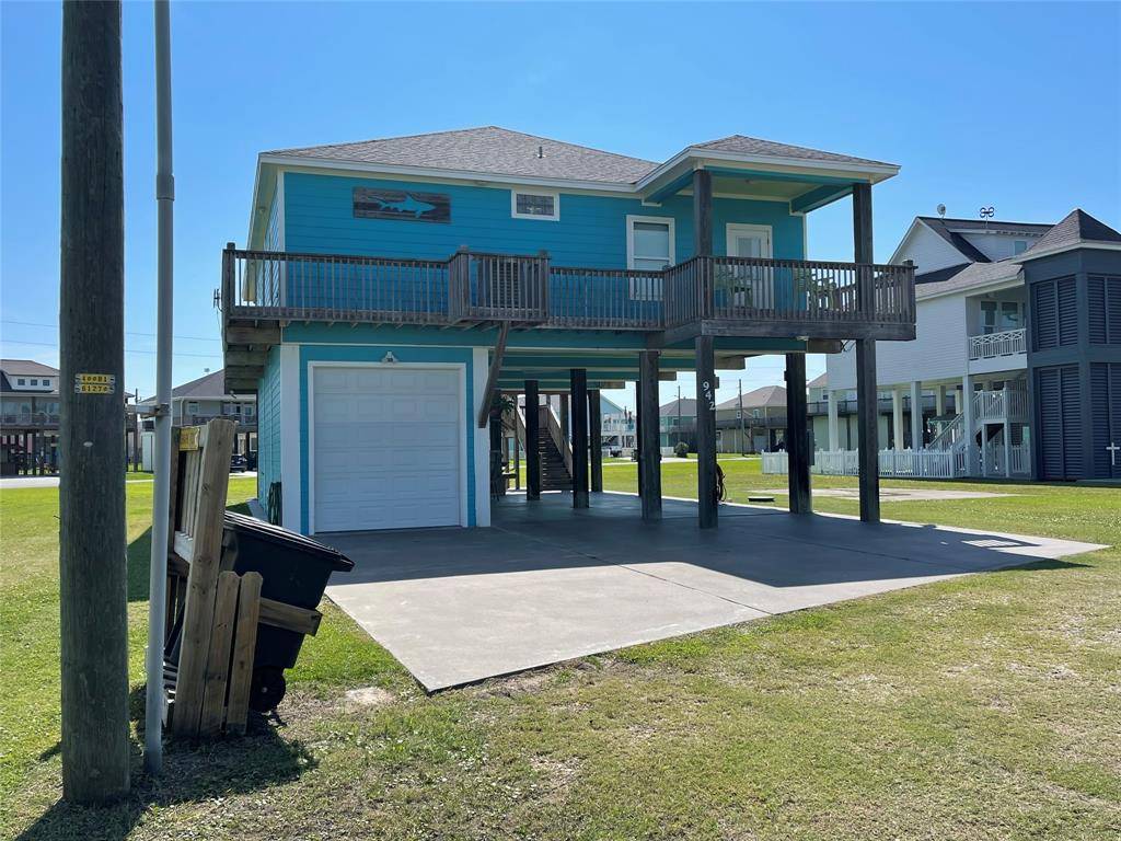 Crystal Beach, TX 77650,942 Palm Ridge DR