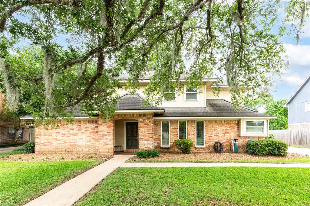 Lake Jackson, TX 77566,333 Banyan DR