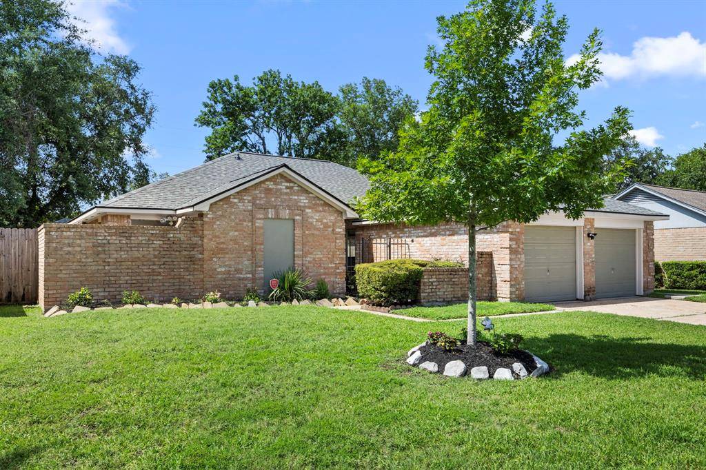 Houston, TX 77088,6114 Elkwood Forest DR
