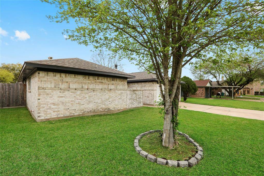 Pasadena, TX 77503,808 Briarway ST