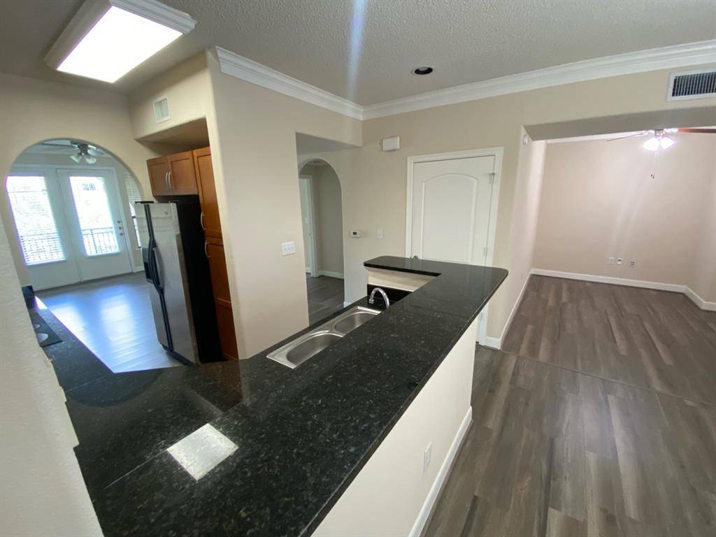 Sugar Land, TX 77479,2299 Lonestar Dr #423