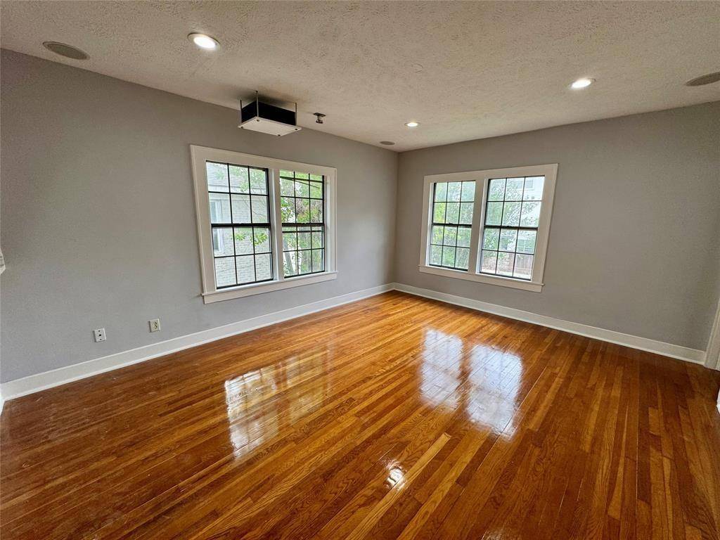 Houston, TX 77098,1831 Colquitt St