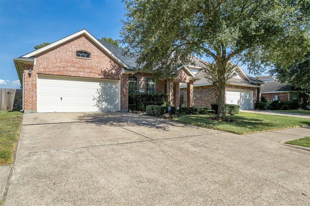 Baytown, TX 77523,2323 Bay Hill DR