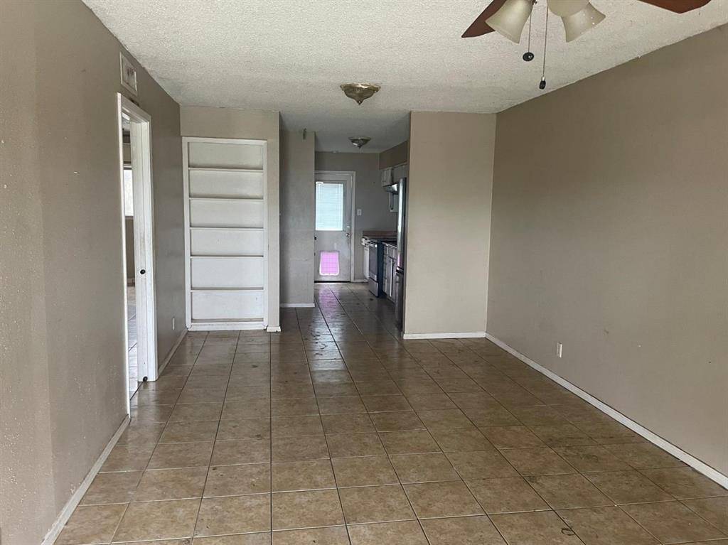 La Porte, TX 77571,717 S 2nd ST #717