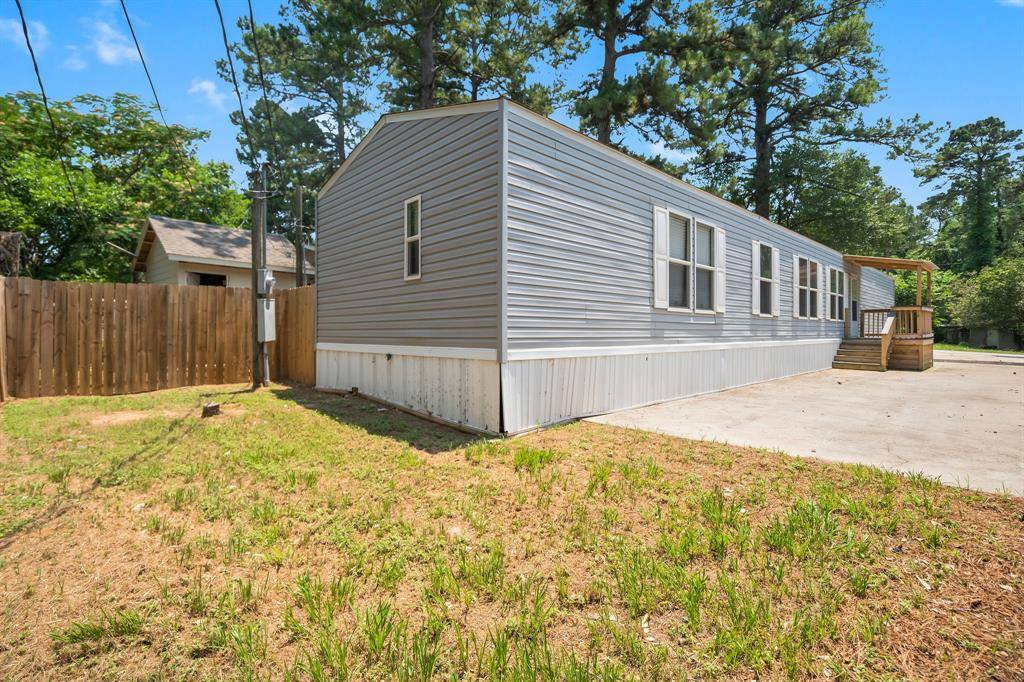 Willis, TX 77318,13118 S Lee Shore Drive