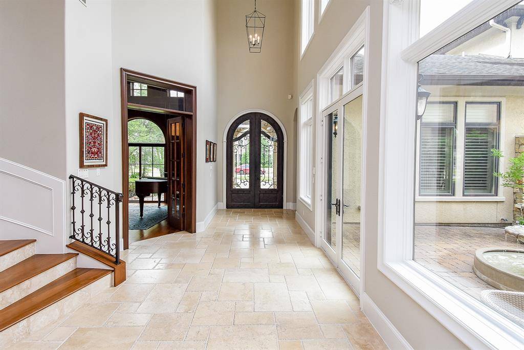 Houston, TX 77024,11910 Heritage LN
